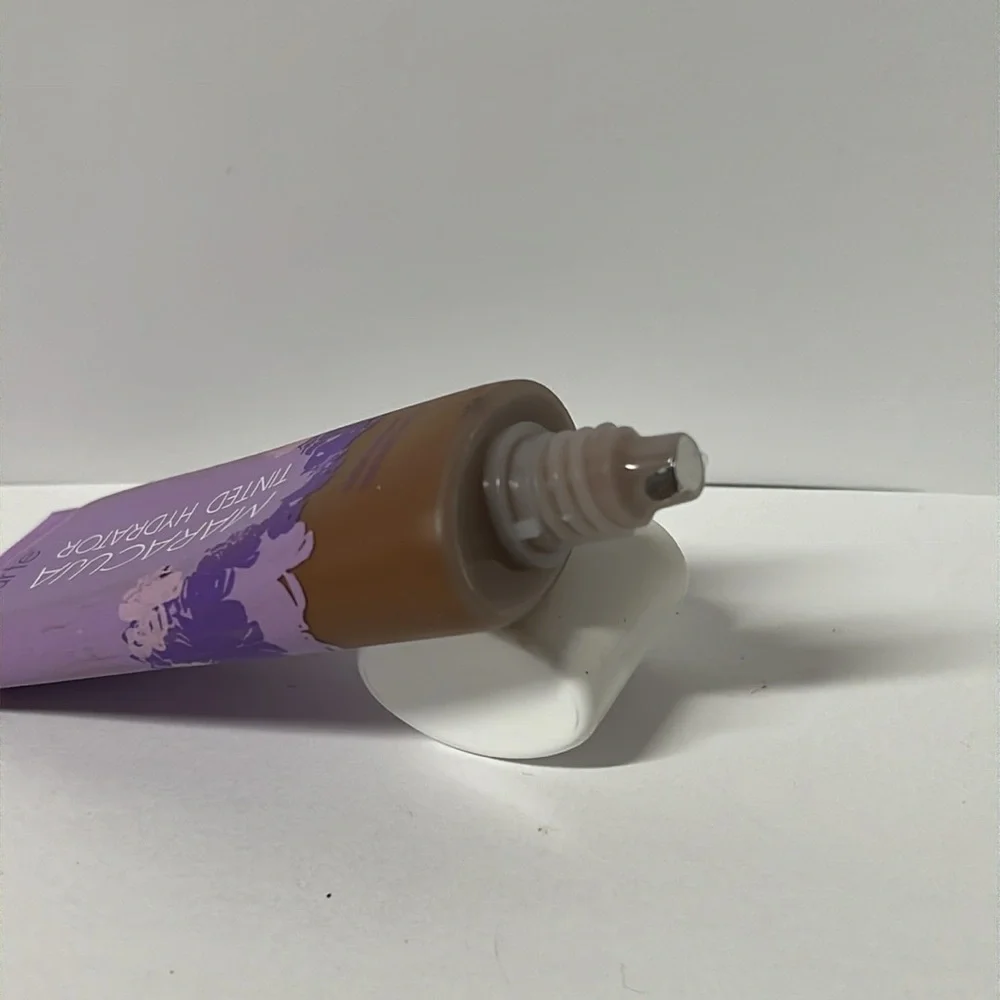 Tarte Maracuya Tinted Hydrator 54N Deep Neutral